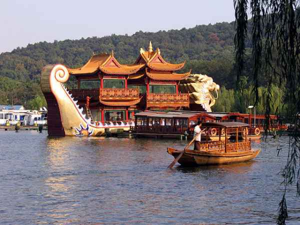 West-Lake-in-Hangzhou