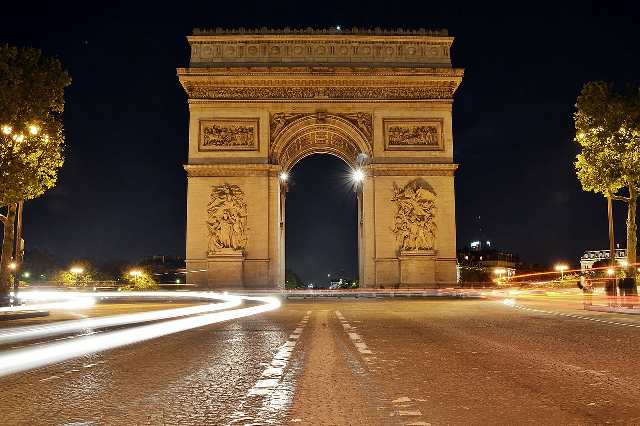 Arc de Triomphe photo