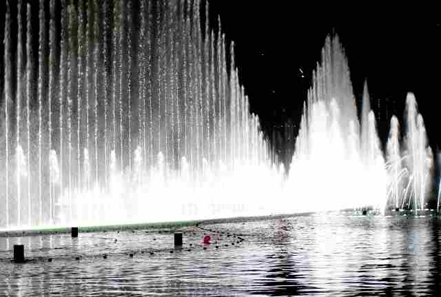 Dubai-Fountain-Show