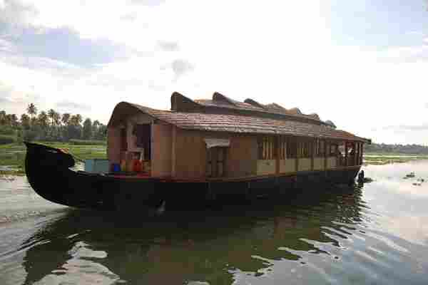 houseboats-in-Kerela