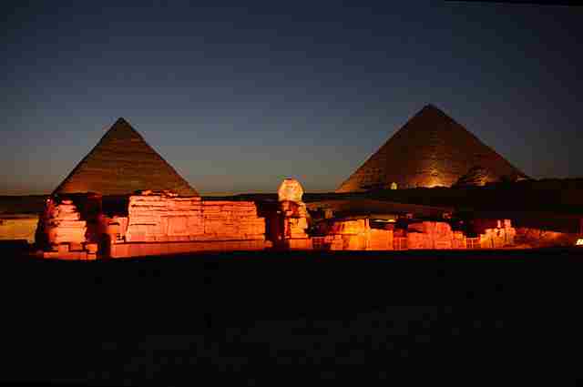 Great-Pyramid-of-Giza-At